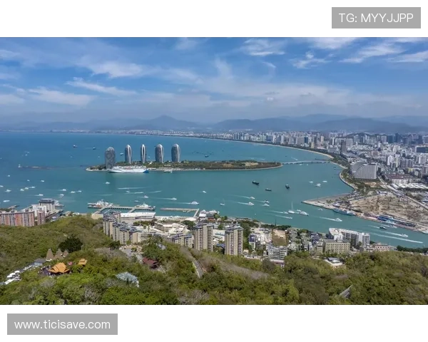 菲律宾蒙特卡罗娱乐以优质的服务和先进的设施赢得了众多游客的青睐，成为菲律宾旅游的重要亮点